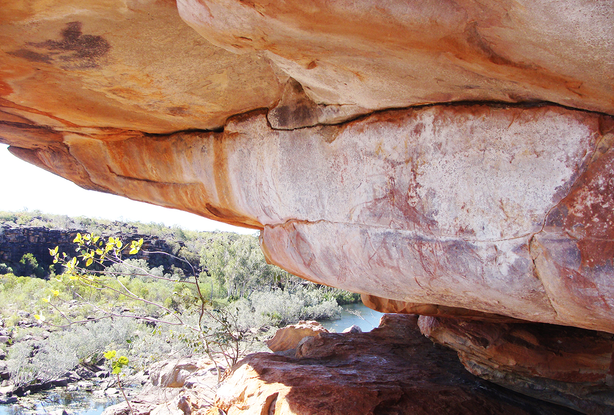 page banner image for article titled: Surface coatings on Aboriginal rock art provide insights into climate environment